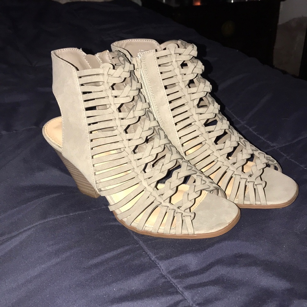 Women’s Shoes